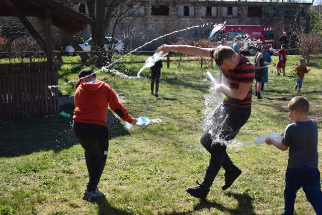 Wodna Wojna 2019, czyli obchody Lanego Poniedziałku w Grabicach.