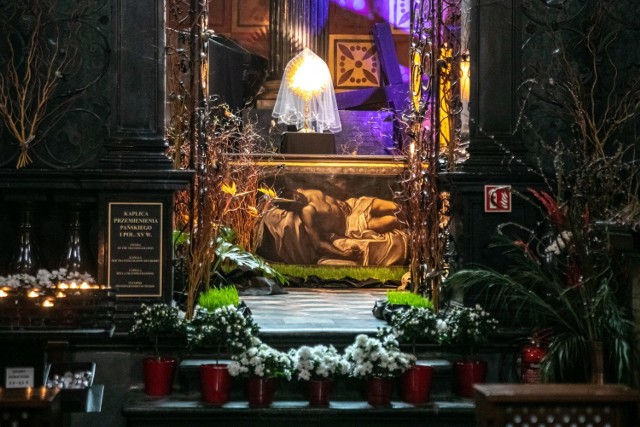 Groby Pańskie w krakowskich kościołach w Wielką Sobotę