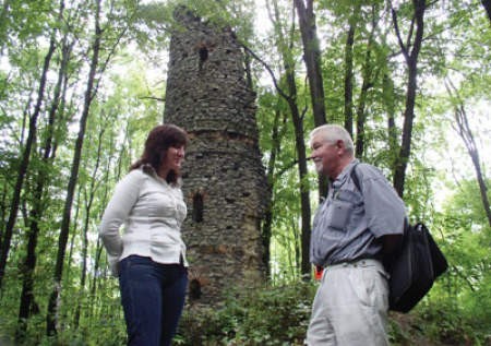 Jolanta Puchalska i Jan Siemieniuch przygotowali nawet projekt ratowania ruiny