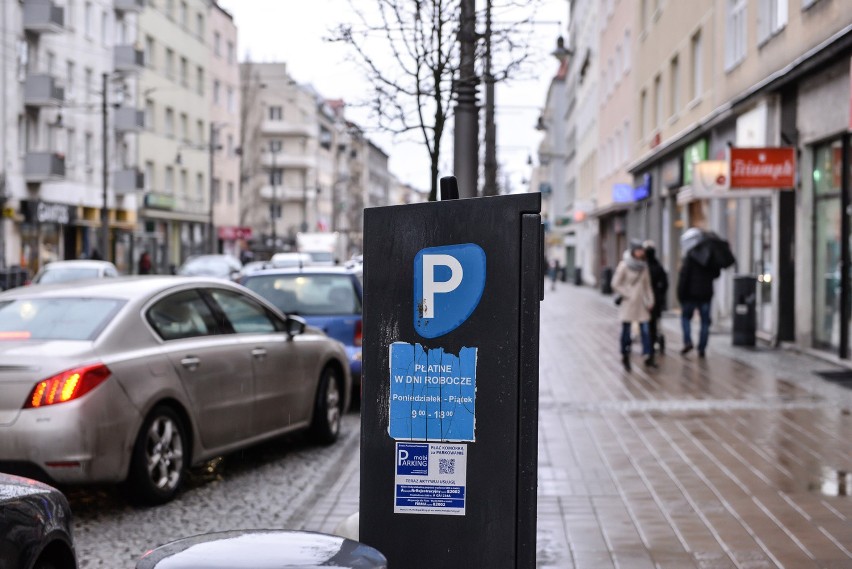 Afera w strefie płatnego parkowania w Gdyni. Zwolnieni dyscyplinarnie dostają pieniądze od miasta