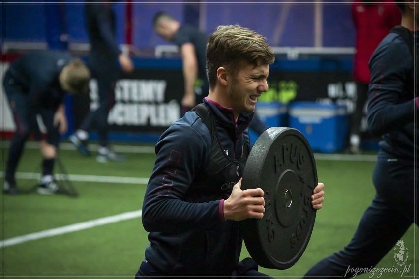 Trening Pogoni Szczecin w Football Arenie .