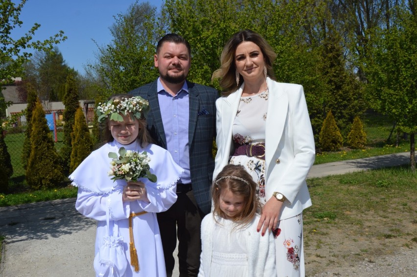 Pierwsza komunia święta 2022 w parafii św. Pawła Apostoła w...