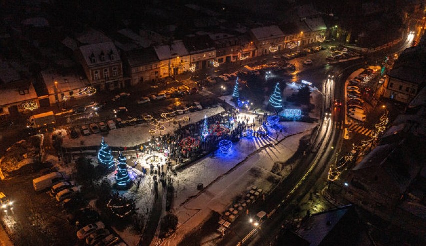 Świąteczny Czempiń pełen wspaniałych iluminacji