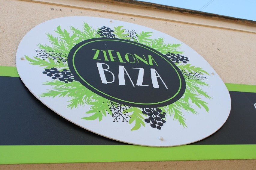 "Zielona Baza", aleja Tadeusza Rejtana 31j