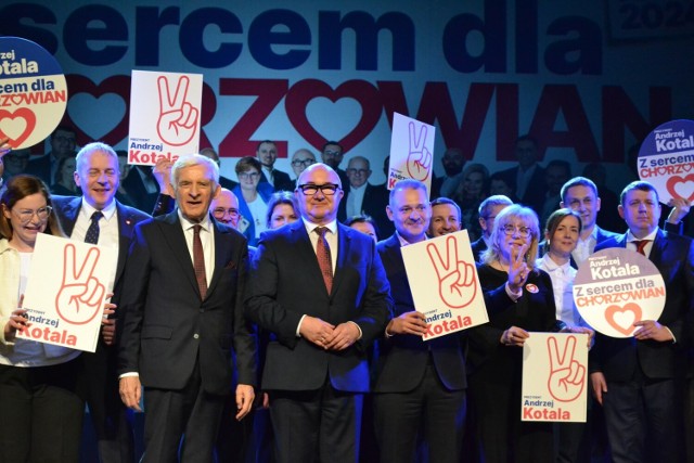 Konwencja polityków Koalicji Obywatelskiej w Chorzowie. Kandydatem na prezydenta tego miasta jest dotychczasowy włodarz - Andrzej Kotala. Prezentacja kandydatów i programu odbyła się w Chorzowskim Centrum Kultury.