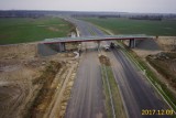 Budowa obwodnicy Puław. Drogowcy łączą S17 z mostem na Wiśle