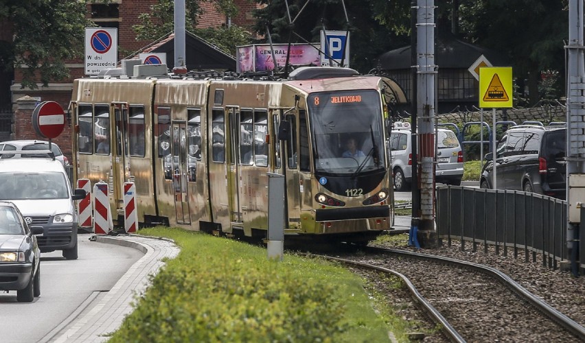 Złoty tramwaj w Gdańsku promuje... "Sąd Ostateczny" [ZDJĘCIA]