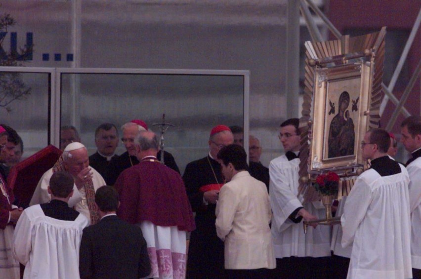 Rok 1999. Wizyta papieża Jana Pawła II w Sosnowcu.