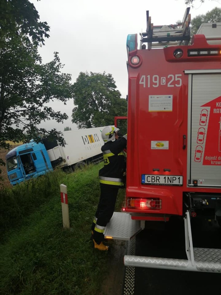 2 września w Obórkach w gminie Osiek ciężarówka wjechała do...