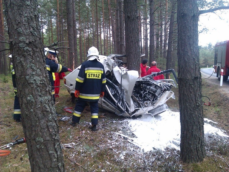 Śmiertelny wypadek na łuku drogi