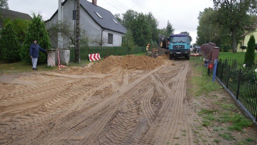 Prace przy przebudowie drogi w Sulikowie koło Barwic