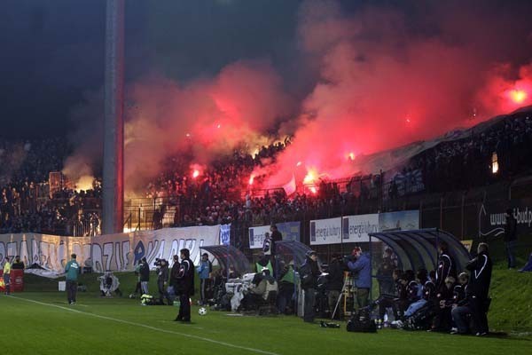Chorzowscy fani w sile trzech tysięcy wypełnili dużą część...