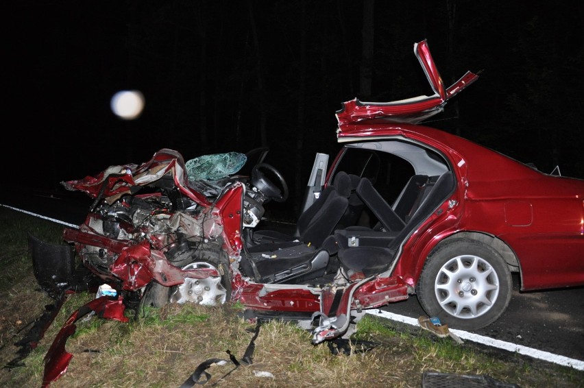 Wypadek w Kołaczach. Nie żyją oboje kierujący

W niedzielę w...