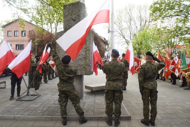 Obchody Narodowego Święta Konstytucji 3 Maja rozpoczęła w Zielonej Górze msza św. w intencji Ojczyzny w konkatedrze pw. św. Jadwigi. Po mszy uczestnicy uroczystości udali się pod Obelisk Konstytucji 3 Maja, gdzie odbyły się dalsze obchody.