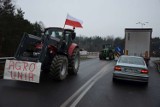 Protest rolników również w powiecie szamotulskim. Na drogę krajową nr 92 wyjechały ciągniki [AKTUALIZACJA, ZDJĘCIA]