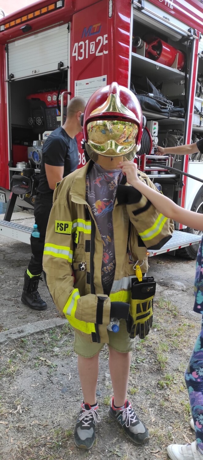 Strażacy z Goleniowa uczyli, jak ratować życie. Tak wyglądają półkolonie w GDK