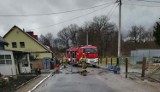 Pożar domu koło Krosna Odrzańskiego. Dwie osoby trafiły do szpitala. Potrzebna pomoc dla pogorzelców