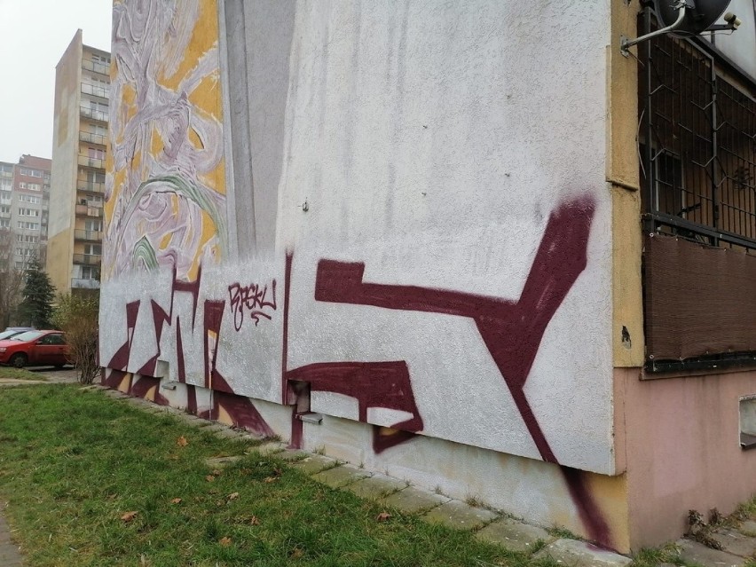 Łódź: Zdewastowany mural na Zarzewie. Władze spółdzielni zawiadomiły policję