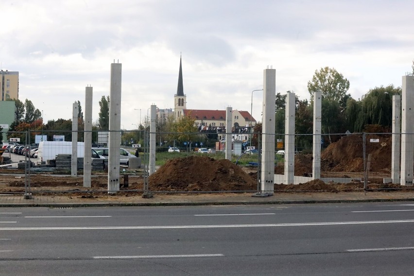 Powstaje nowe centrum handlowe na osiedlu Piekary w Legnicy, zobaczcie zdjęcia