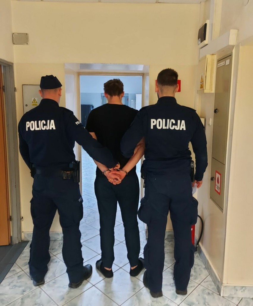 Sześć osób zatrzymanych w Łowiczu za narkotyki. Trzem grozi nawet 10 lat więzienia