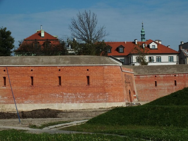 Twierdza Zamość: w nowych murach pojawiły się pęknięcia