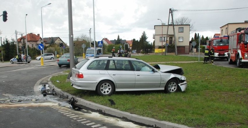 Wypadek w Tczewie: na skrzyżowaniu DK91 i Głowackiego znów zderzył się osobówki [ZOBACZ ZDJĘCIA]