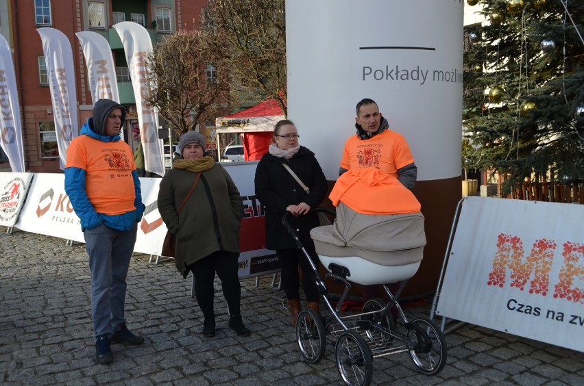 Głogów: Tłumy ludzi na Noworocznym Marszobiegu. DUŻO ZDJĘĆ/FILMY