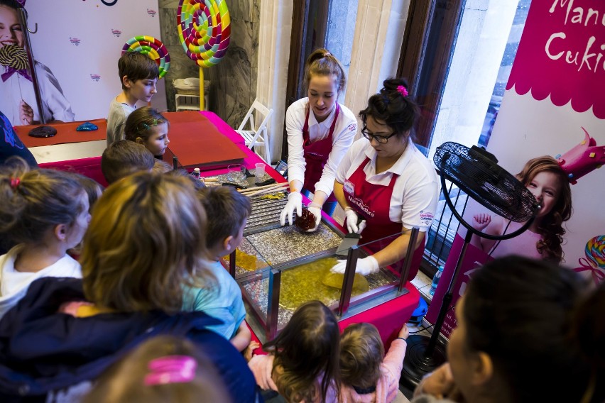 Festiwal Czekolady w Pałacu Kultury i Nauki. Rekordowe zainteresowanie [ZDJĘCIA]