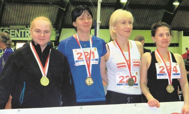 Beata Goździk (od lewej) zdobyła złoty medal w pchnięciu kulą