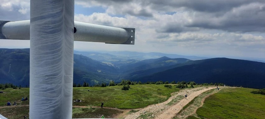 Rośnie wieża widokowa na Śnieżniku. Zobacz, jak teraz wygląda 