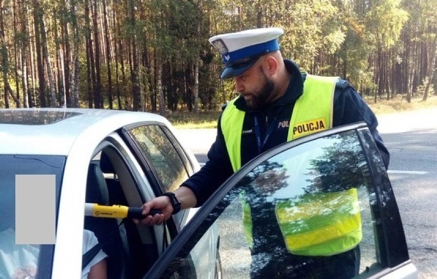 Uwaga kierowcy! Policjanci radzą, co zrobić przed zbliżającą się dużymi krokami jesienią