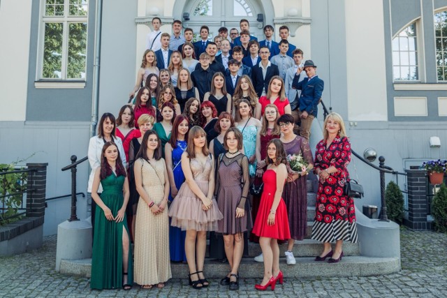 Szkoła Podstawowa nr 1 w Międzyrzeczu pożegnała ósmoklasistów.