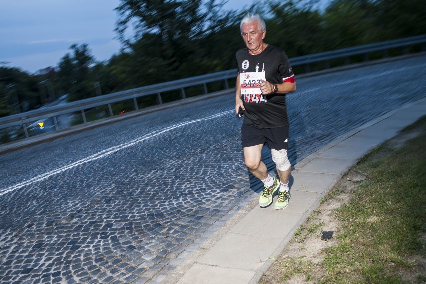 Bieg Powstania Warszawskiego 2019. Zdjęcia uczestników biegu na 5 kilometrów [FOTORELACJA]