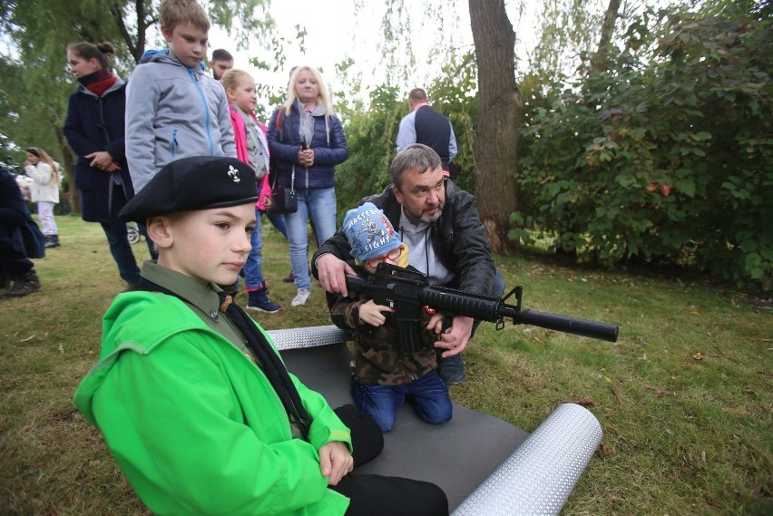 Piknik strażacki OSP Kostuchna dla chorej Emilki....