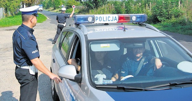 Podczas wakacji na drogach ma być dużo patroli policji