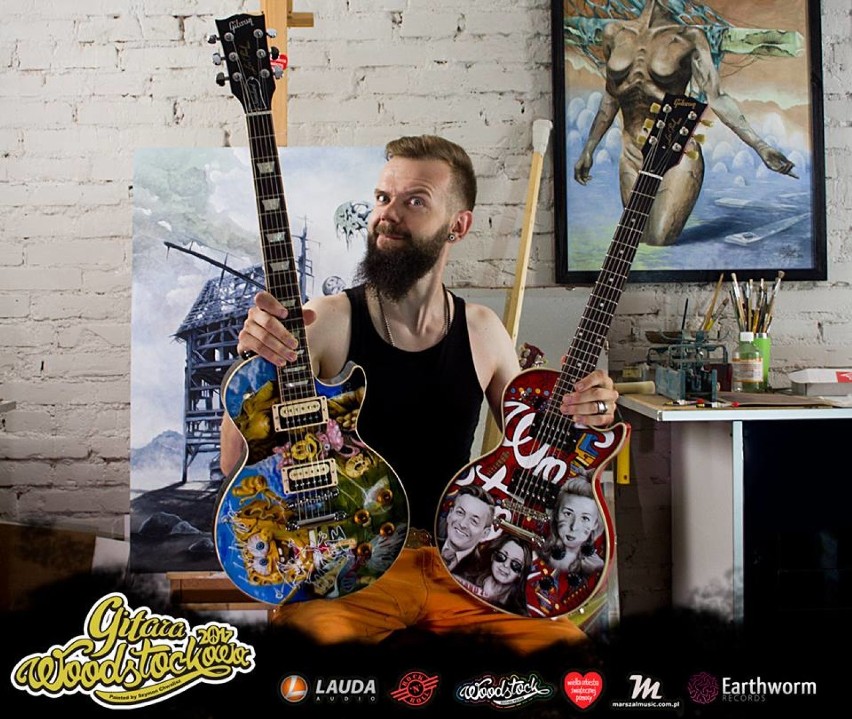 Ręcznie malowane gitary z autografami znanych osób, czyli "Nędzny Malarzyna" i jego dzieła sztuki [ZDJĘCIA]