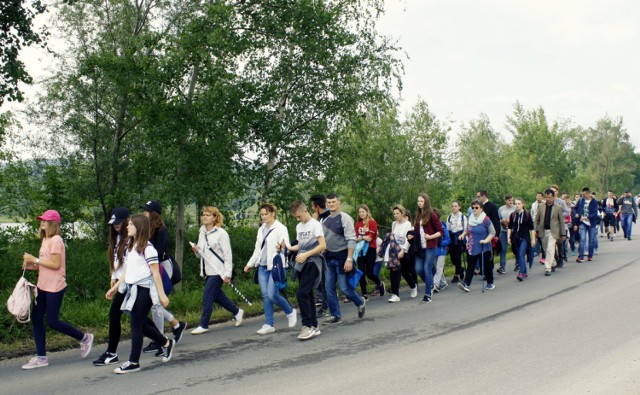 Rajd Szlakiem Papieskim z Niegowici do Łapanowa już po raz 19