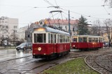 Zabytkowe tramwaje w Warszawie. "Perełki" z dawnych lat na placu Narutowicza [ZDJĘCIA]