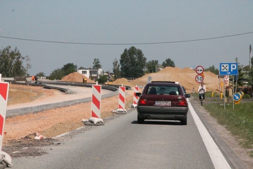 Wiadukt nad autostradą A1 w Sójkach, w powiecie kutnowskim, zapada się? [ZDJĘCIA]