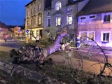 Drzewo runęło na budynek mieszkalny w Darłowie [ZDJĘCIA] - 06.02.2020 r.