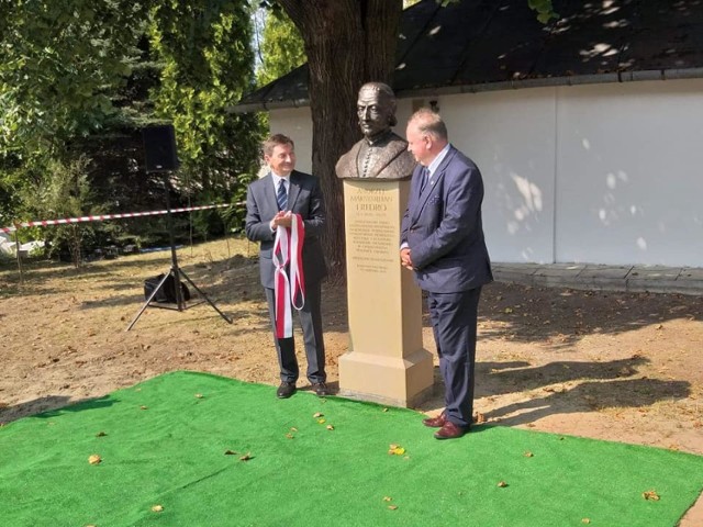 W Kalwarii Pacławskiej odsłonięto pomnik jej fundatora Andrzeja Maksymiliana Fredro.