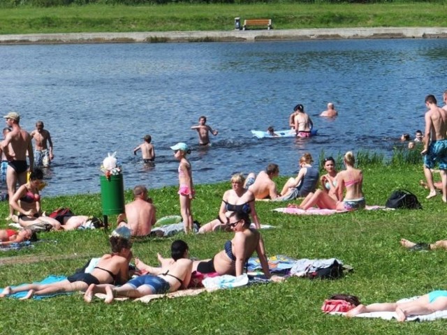 Plaża nad zalewem w Wasilkowie