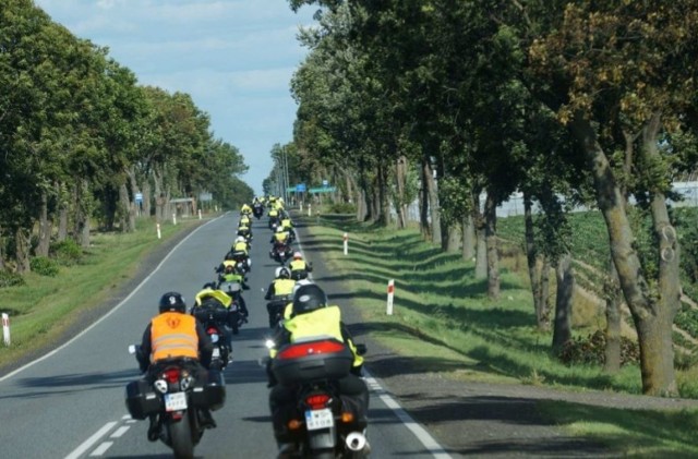 Andrzejewo. Motocykliści z grupy Stajnia dotarli do Modlina.