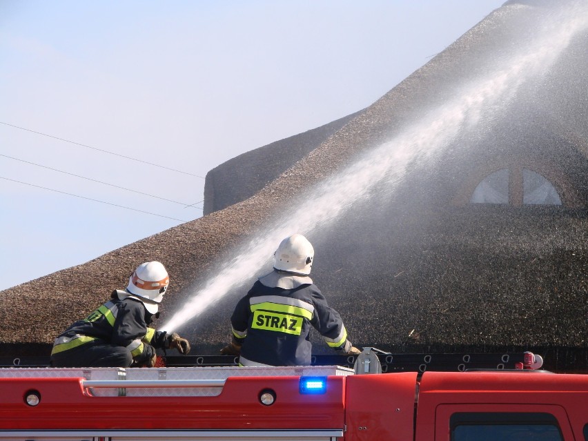 Pożar w karczmie Młynówka. Zapaliła się strzecha