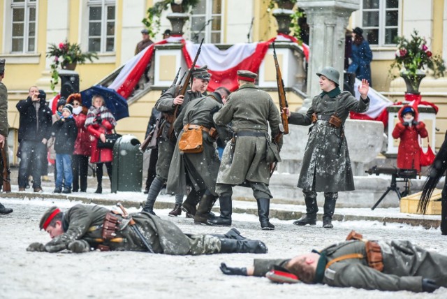 Obchodom rocznic powrotu Bydgoszczy do Macierzy zwykle towarzyszą rekonstrukcje historyczne.