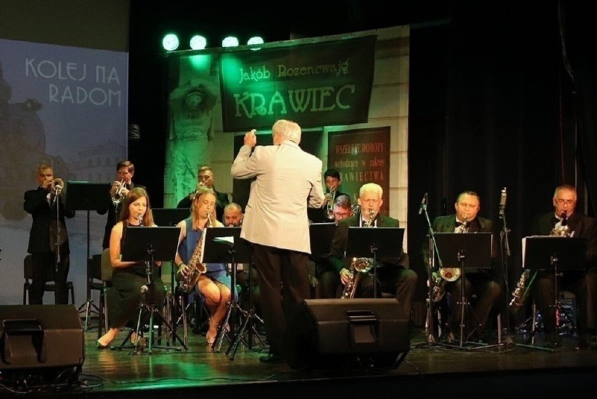 Koncert „Muzyczne barwy jesieni” w wykonaniu Big Bandu...