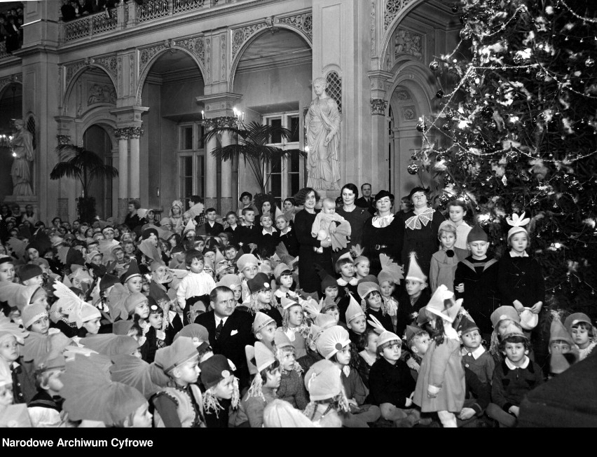 Tak, w ciągu ostatnich 100 lat, świętowano Boże Narodzenie w Polsce (UNIKATOWE ZDJĘCIA)