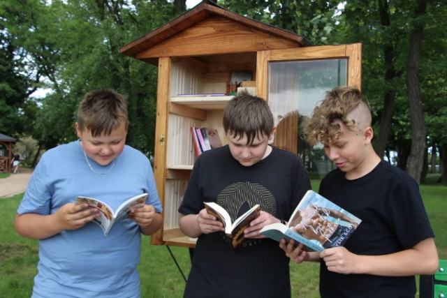 Gmina Blizanów. Plenerowa biblioteczka powstała w Piotrowie