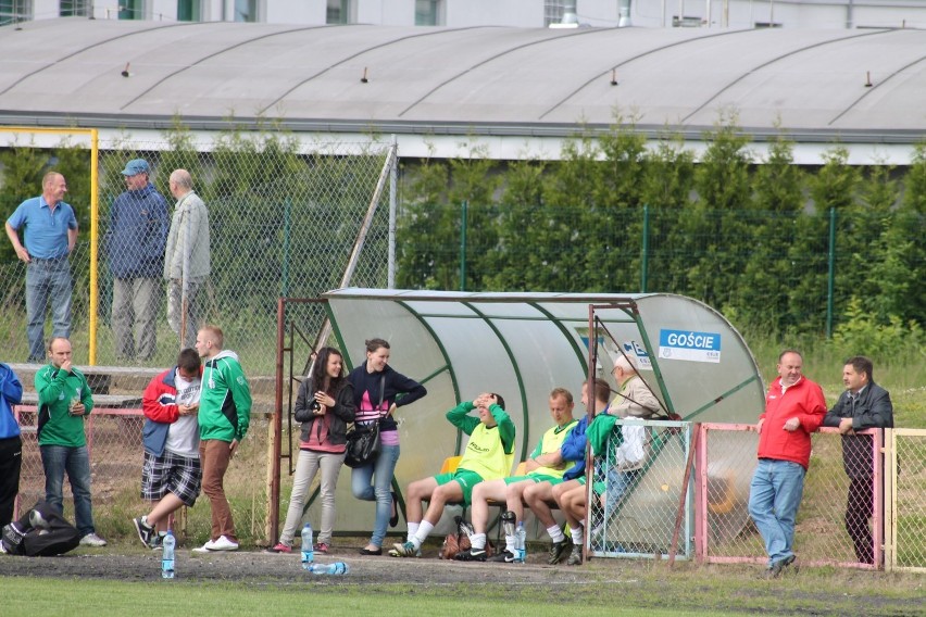 Człuchów. Dzięki wygranej 4:0 z Brdą Przechlewo piłkarze Piasta zapewnili sobie awans do IV ligi