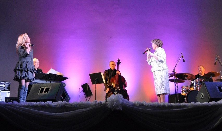 Śrem: Irena Santor zaśpiewała w "Bazarze" - 5 marca 2016